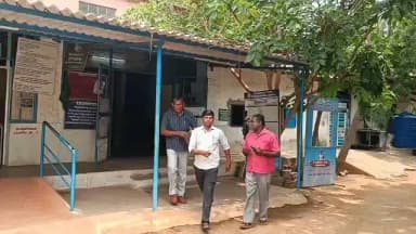 திருப்பூர் தெற்கு: வீரபாண்டி பிரிவில் உள்ள தெற்கு வட்டார போக்குவரத்து அலுவலகத்தில் லஞ்ச ஒழிப்பு போலீஸ் சார் சாதனை