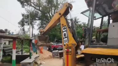 বারাসাত ১: দত্তপুকুর জয়পুলে দলীয় কার্যালয় বুলডোজার ভাঙ্গা নিয়ে বিস্ফোরক মন্তব্য তৃনমূল নেতা নজরুল ইসলামের
