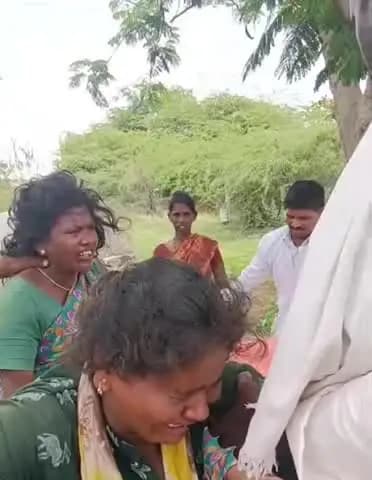 గద్వాల్: భూతగాదాలలో ఇద్దరు మహిళలకు తీవ్ర గాయాలు... చికిత్స నిమిత్తం తరలింపు