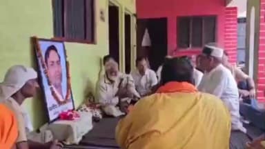 विकासनगर: बैरागीवाला पहुंचे पूर्व कैबिनेट मंत्री नवप्रभात, स्वर्गीय विनोद कश्यप को दी श्रद्धांजलि