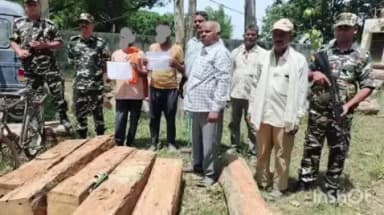 भिनगा: भारत-नेपाल सीमा क्षेत्र से SSB और वन विभाग ने 6 नग साखू की प्रतिबंधित लकड़ी सहित 2 अभियुक्तों को किया गिरफ्तार
