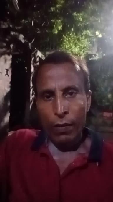 "नौकरी मिले तो अच्छा है, लेकिन जब तक न मिले, अपनी क्षमता को खाली मत बैठने दीजिए।"
"मैंने नौकरी का इंतजार नहीं किया, अपना