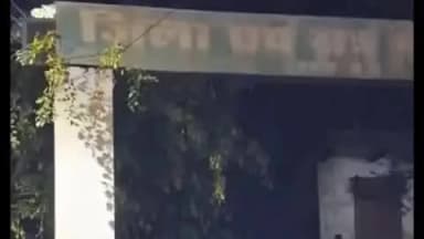 दमोह: दमोह कोर्ट परिसर से अवैध हथियारों के साथ गिरफ्तारी 10 लोग हिरासत में