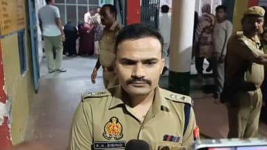एक व्यक्ति द्वारा थाना धनारी के बाहर स्वयं को आग लगा लेने के सम्बन्ध में #SPSambhal @Krishan_IPS की बाइट।
#UPPolice https://t.co/HzPzsiTppF