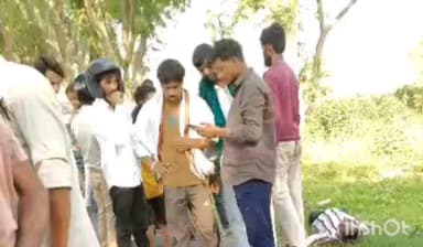 नगीना: नगीना क्षेत्र में एलआरएस डिग्री कॉलेज के पास डंपर की टक्कर से बाइक सवार पुत्र की मौत, पिता गंभीर घायल