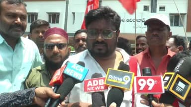 అదిలాబాద్ అర్బన్: మున్సిపల్ కార్మికులకు కనీసవేతనం 26 వేలు చెల్లించాలి:సీఐటీయూ గౌరవ అధ్యక్షులు మల్లేష్ డిమాండ్