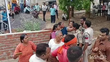 धमतरी: मुजगहन में अतिक्रमण पर चला बुलडोजर, कार्रवाई के दौरान हुआ जमकर हंगामा