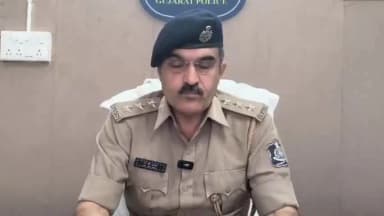 બાયડ: શહેરમાં બસ સ્ટેશન પાસે જાહેર માર્ગ પર બબાલ કરનાર બે આરોપીઓને પોલીસે દબોચ્યા