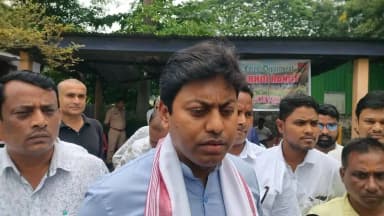 বিশ্বনাথ: জনকল্যাণৰ ১২ বছৰীয়া যাত্ৰা" সম্পূৰ্ণ হোৱা সম্পৰ্কত বিশ্বনাথত বিধায়ক পল্লৱ লোচন দাসৰ মন্তব্য