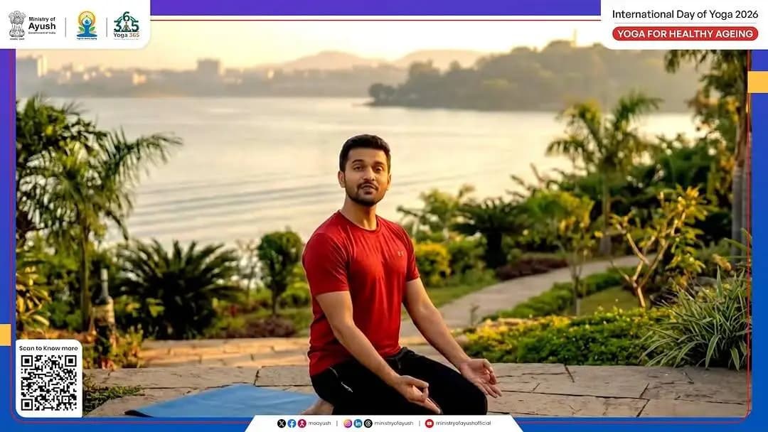 अंतरराष्ट्रीय योग दिवस (IDY) 2026 के अवसर पर "स्वस्थ आयु के लिए योग" अपनाएं और एक संतुलित जीवन की ओर कदम बढ़ाएं। शारीरिक व मानसिक शांति के लिए आप #वज्रासन जैसे सरल आसनों से अपनी शुरुआत कर सकते हैं। आइए, योग को अपनी दिनचर्या का हिस्सा बनाएं!
#IDY2026 #YogaForHealthyAgeing #स्वस्थ_आयु_के_लिए_योग #InternationalDayOfYoga2026 #Yoga365 #VandeYoga #Hargharyoga
@narendramodi @mppratapraojadhao @mdniyyoga @mib_india @akashvani_air @aiia_gov @ddnational @airnewsalerts @ani_trending @ptinews_multimedia @unitednewsofindia @mygovindia @mygovbangla @mygov.hindi @mib_india @yasministryindia @mybharatgov @internationalyogadaywestbengal @indiapost_dop