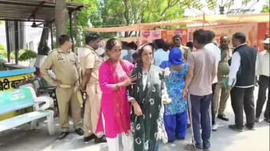 बरेली: अर्जुन हत्याकांड में परिजनों का फूटा गुस्सा, बोले- एक गिरफ्तारी नहीं, सभी आरोपियों को पकड़ो! बुलडोजर व एनकाउंटर की मांग