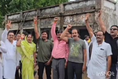 सूरजपुर: शिवनंदनपुर नगर पंचायत में कांग्रेस की ऐतिहासिक जीत, अंशुल गोयल बने उपाध्यक्ष