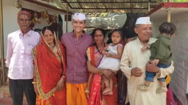 कांडा: सेना में लेफ्टिनेंट बने मयंक भंडारी अपने परिवार संग गांव लौटे, कुल देवता हरुसैम मंदिर में पूजा अर्चना कर जताया आभार