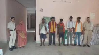 लखीसराय: लखीसराय पुलिस लखीसराय द्वारा जिले में पांच जगहों छापेमारी कर दो शराब तस्कर एवं चार शराबी को किया गिरफ्तार