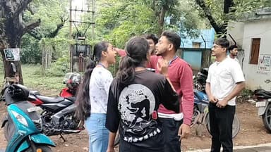 ফরিদপুর দুর্গাপুর: সরকারি মহাবিদ্যালয় নাকি তৃণমূলের আড্ডাখানা, অভিযোগ ঘিরে এবিভিপি-টিএমসিপি বচসা, উত্তেজনা দুর্গাপুর সরকারি মহাবিদ্যালয়ে