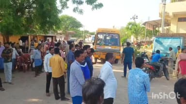 మానకొండూరు: మానకొండూరు మండలం, వెల్ది గ్రామంలో కార్డన్ అండ్ సెర్చ్ ఆపరేషన్ పాల్గొన్న రూరల్ ఏసీపీ విజయ్ కుమార్