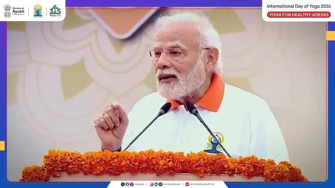 उम्र या पेशा चाहे जो हो, योग हर किसी के लिए है! यह आपको तनावमुक्त, ऊर्जावान और रोगमुक्त रखता है। इस अंतरराष्ट्रीय योग दिवस की थीम "स्वस्थ आयु के लिए योग" है। आइए, योग को केवल एक दिन नहीं बल्कि अपनी जीवनशैली का हिस्सा बनाएं। आज ही योग करने का संकल्प लें!
#IDY2026 #YogaForHealthyAgeing #स्वस्थ_आयु_के_लिए_योग #InternationalDayOfYoga2026 #Yoga365 #VandeYoga #Hargharyoga
@narendramodi @mppratapraojadhao @mdniyyoga @mib_india @akashvani_air @aiia_gov @ddnational @airnewsalerts @ani_trending @ptinews_multimedia @unitednewsofindia @mygovindia @mygovbangla @mygov.hindi @mib_india @yasministryindia @mybharatgov @internationalyogadaywestbengal @indiapost_dop