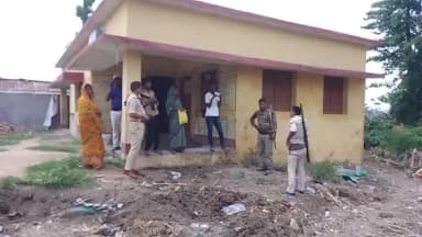 बेलदौर: दिघौन पंचायत में चारदिवारी निर्माण में बाधा उत्पन्न करने का आरोप, जांच को पहुंची बेलदौर थाना पुलिस।