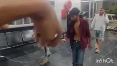 भीटी: भीटी थाना क्षेत्र में युवक के पेट में लगी गोली, चिवटीपारा गांव के बाहर पोल्ट्री फार्म पर गए थे, अस्पताल में भर्ती