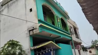 लोहरदगा: RSS कार्यालय पेट्रोल बम मामले की जांच में लोहरदगा पहुंची NIA की टीम आरोपी अमन और सैफ अंसारी के घर की तलाशी।