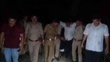 देवबंद: देवबंद पुलिस की गोकशो से मुठभेड़ में हिस्ट्रीशीटर गौकश अहसान घायल, पैर में गोली लगी, तमंचा और बाइक बरामद
