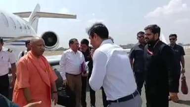 दतिया नगर: दतिया पहुंचे यूपी के सीएम योगी आदित्यनाथ प्रशासनिक अधिकारियों ने की अगवानी पूर्व गृहमंत्री ने किया स्वागत