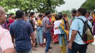 ଲାଞ୍ଜିଗଡ: ପାଣି ପାଇଁ ନଙ୍ଗଲ ବେଡା ଠାରେ ରାସ୍ତା ରୋକ: ବିଶ୍ଵନାଥପୁର-ଲାଞ୍ଜିଗଡ଼ ରୋଡ୍ ଜାମ୍