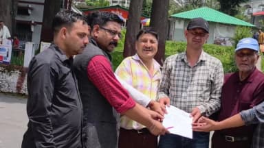 लोहाघाट: नगर क्षेत्र में लगाए जा रहे स्मार्ट मीटर के विरोध में लोहाघाट विकास संघर्ष समिति ने एसडीएम को ज्ञापन दिया