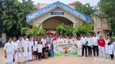 విజయనగరం అర్బన్: అంతర్జాతీయ యోగా దినోత్సవం సందర్భంగా రెడ్ క్రాస్–మై భారత్ సంయుక్తంగా యోగ కార్యక్రమం