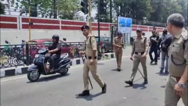 देहरादून: नीट विवाद पर कांग्रेस का प्रदर्शन, देहरादून में निकाली गई प्रतीकात्मक शव यात्रा