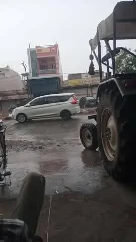 बारिश के चलते लोगों को राहत मिली है गर्मी से तराना शहर
लोगों के चेहरे पर खुशी का माहौल 20 जून शनि वार तराना जिला उज्जै