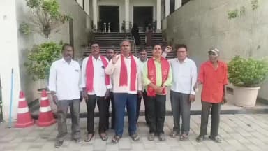 నిజామాబాద్ సౌత్: మున్సిపల్ కార్మికులకు కనీస వేతనాలు చెల్లించకుంటే రాష్ట్రవ్యాప్త ఆందోళన సిద్ధపడతాo:CITU జిల్లా గౌరవ అధ్యక్షులు రమేష్ బాబు