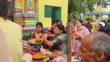 ରାଉରକେଲା ମ୍ୟୁନିସିପାଲଟି: ମହାନ୍ତି ପଡ଼ା ଶୀତଳ ଷଷ୍ଠୀ ସଭା ଯାତ୍ରା କାଳୀ ମଣ୍ଡପ ରେ ରାତ୍ରି ଯାପନ କଲା ପରେ ସେଠାରୁ ସଭା ଯାତ୍ରାରେ ବାହାରି ମହାନ୍ତିପଡ଼ା ରେ ସମାପ୍ତ