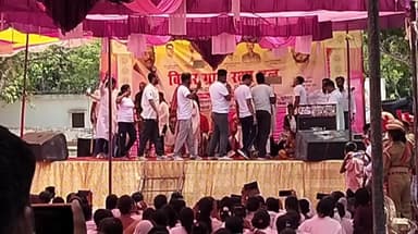 बाराचट्टी: सुलेबटा मैदान में ग्राम रक्षा दल की आयोजित कार्यक्रम में सरकार से मानदेय व स्थायीकरण कीे मांग