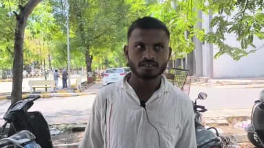 नांदेड: उस्माननगर ग्रामीण बॅंक शाखेतील माझ्या खात्यात ₹ लाखोंचा संशयास्पद व्यवहार : तक्रारदार भोसलेची कलेक्टर ऑफिस समोर माहिती