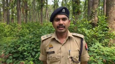 #gorakhpurpolice
#PoliceAction
➡️दिनांक 20.06.2026 को #PsCampierganj क्षेत्रान्तर्गत स्थित जंगल बब्बन के जंगल में एक महिला (उम्र लगभग 50 वर्ष) का शव मिला है ।
➡️शव को कब्जे में लेकर पोस्टमार्टम हेतु भेजा गया है, महिला की पहचान की जा रही है ।
➡️जिसके संबंध में #COCampierganj की वीडियो बाईट-
#UPPolice #VideoByte
@dgpup @AdgGkr @adgzonegkr @diggorakhpur