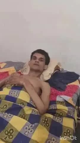 नगरी: सालों से बिस्तर पर पड़े शशिकांत ने वीडियो जारी कर सरकार से की मार्मिक अपील, सुनिए क्या कहा