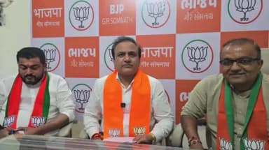વેરાવળ શહેર: ગીરસોમનાથ જીલ્લાભાજપ કાર્યાલય ખાતે રાજયસભાના સાસંદ માનસિંહભાઈ પરમારે વડાપ્રધાનના 12 વર્ષ પૂર્ણ થતા આપી માહીતી
