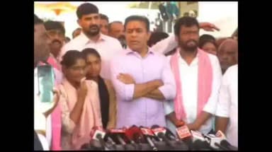 అదిలాబాద్ అర్బన్: రాష్ట్ర ప్రభుత్వంలో ధ్వజమెత్తిన కేటీఆర్