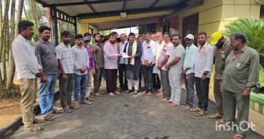 ಹಿರೇಕೆರೂರು: ವಿದ್ಯುತ್ ಖಾಸಗಿಕರಣ ವಿರೋಧಿಸಿ ಪಟ್ಟಣದಲ್ಲಿ ಮಾಜಿ ಸಚಿವ ಬಿ ಸಿ ಪಾಟೀಲ್ ಗೆ ಮನವಿ