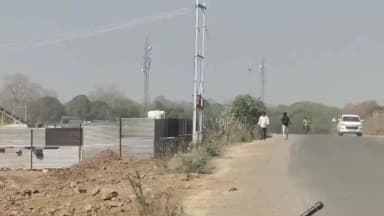 बीना: रिफाइनरी नो डेवलपमेंट जॉन से अवैध निर्माण हटाने एक बार फिर प्रशासन ने किए नोटिस जारी, कंपनियों को दिया 25 जून तक समय