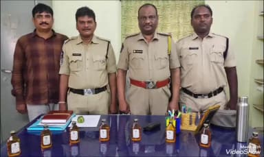 విజయనగరం అర్బన్: వెంపాడపేటలో 8 మద్యం సీసాలతో పట్టుబడిన వ్యక్తి అరెస్ట్: ఎక్సైజ్ సీఐ రవికుమార్