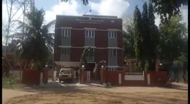 நாகப்பட்டினம்: வெளிப்பாளையம் பகுதியில் வீட்டு வாசலில் உறங்கிக் கொண்டிருந்த மூதாட்டியை மிரட்டி தங்க செயினை பறித்து சென்றவர் கைது