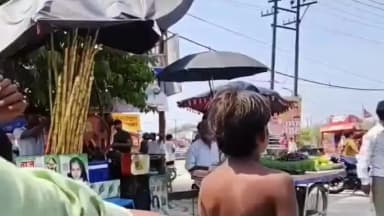 रूड़की: चंद्रशेखर चौक के पास एक युवक पुलिसकर्मी को गाली देते हुए कमरे में कैद, पिटाई करने की बात कर रहा है, वीडियो वायरल