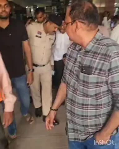 रायपुर: कोर्ट में फर्जी वकीलों के गैंग का खुलासा, वकील संघ ने पकड़ा आरोपी, आप भी सावधान रहें वरना हो सकते हैं शिकार