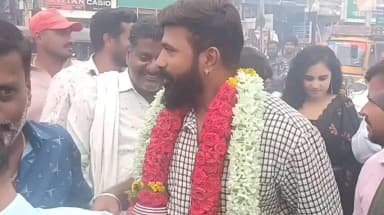 ಮಳವಳ್ಳಿ: ಪಟ್ಟಣಕ್ಕೆ ದೊಡ್ಮನ್ಸ ಚಿತ್ರದ ನಾಯಕ ನಟ ಶರತ್ ಕೃಷ್ಣ, ನಟಿ ರೇಷ್ಮಾ ಭೇಟಿ, ಅಭಿಮಾನಿಗಳಿಂದ ಅದ್ದೂರಿ ಸ್ವಾಗತ