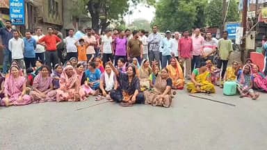 अकलतरा: अकलतरा नगर पालिका क्षेत्र में जल संकट से जूझ रहे लोगों ने किया प्रदर्शन, 4 घंटे चला चक्काजाम