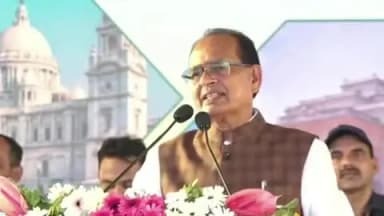 बरेली: बाड़ी में प्रदेश स्तरीय कार्यक्रम में शामिल हुए शिवराज सिंह चौहान, पीएम मोदी ने किसानों के खातों में भेजे 18,880 करोड़