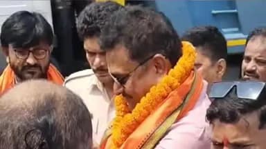 गोला: सांसद मनीष जायसवाल ने किया गोला प्रखंड क्षेत्र का दौरा, कई गांव में जन संवाद एवं अन्य कार्यक्रम में हुए शामिल
