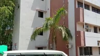 यवतमाळ: अनेक जिल्हा परिषद शाळेमध्ये शिक्षकांची कमतरता,पालकांमधून नाराजीचा सूर